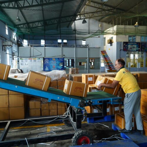 Packaging (3)